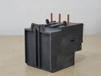 USED SCHNEIDER ELECTRIC LRD 08