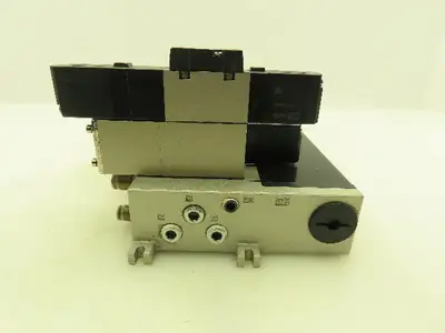 SMC VV5FS2 Plug-In 7-Station Manifold Control Unit VFS2000 Solenoid Valve Bank