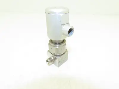 Nupro Swagelok SS-BNS4-2C Pneumatic Bellows-Sealed Valve 1/4" Stainless