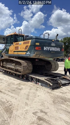 Used 2023 HYUNDAI HX350AL Crawler Excavators Florida US | National Equipment Dealers #1422458