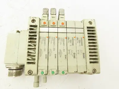 SMC VVQ2000-10A-1  VQ2401-51 5-Station Manifold Block Pneumatic Solenoid Valves