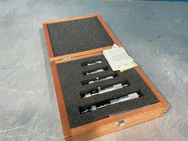 Used MITUTOYO _UNKNOWN_ Micrometers Ohio US | HGR 24 #1251207
