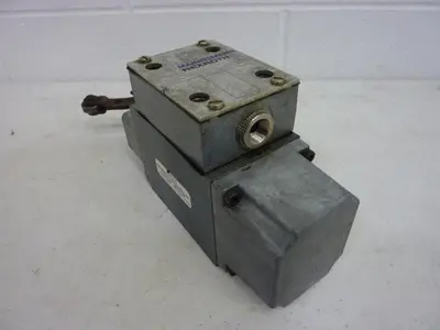 USED MANNESMANN REXROTH 54WMRC10X7031YAW