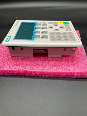 NEW SIEMENS 6AV6641-0CA01-0AX1