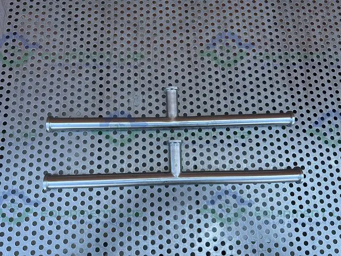 Used LOT OF 2 - UNBRANDED 316 STAINLESS STEEL TEE  W/ 3/4" SANITARY FITTING Valves/Fittings California US | Equipment Lab #488761
