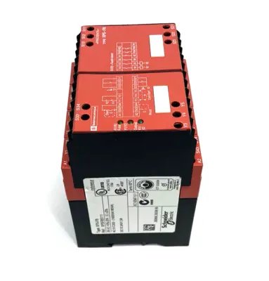 USED SCHNEIDER ELECTRIC PREVENTA SAFETY RELAY 300V 2.5A