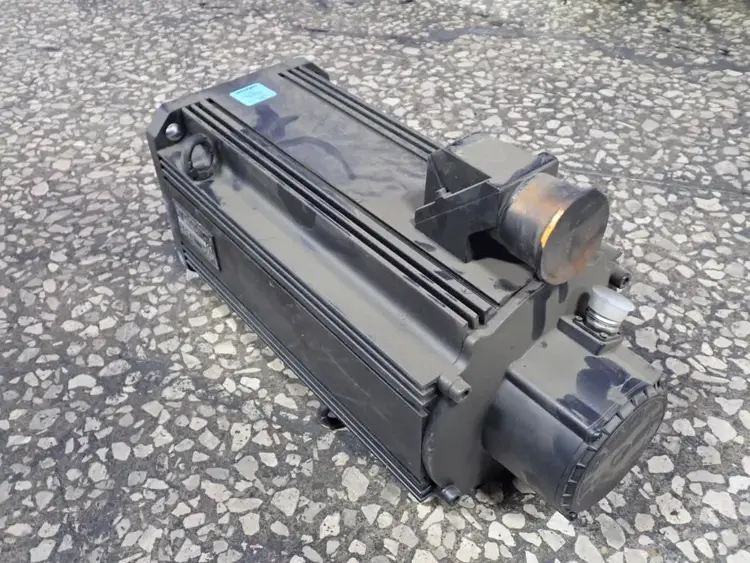 Used INDRAMA MHD112C024PPO Servo Motors | HGR 24 #731090