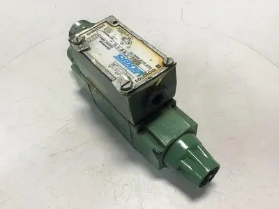USED VICKERS DG4V32CMWB40