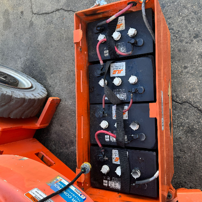 USED 2012 JLG E300AJP
