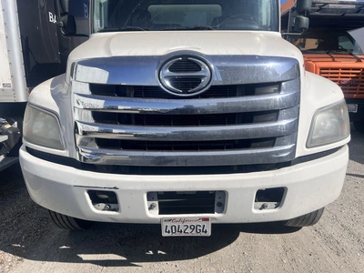 USED 2020 HINO 260 BOX