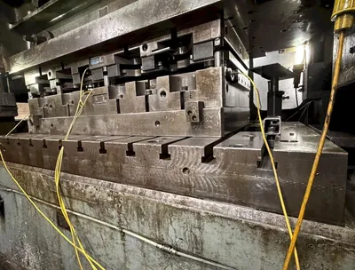 1984 MINSTER PM3-300-84 Straight Side Double Crank Press | Universal Press & Machinery (UPM) (8)