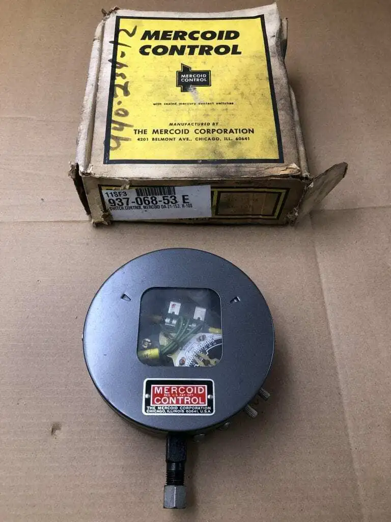 Mercoid DA21-3153 Bourdon Tube Pressure Switch 600PSI 115/230/480V -NIB