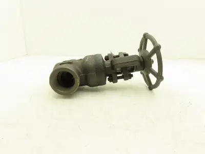 Bonney Forge A105N Gate Valve 1-1/2" NPT Forged Steel Rising Stem