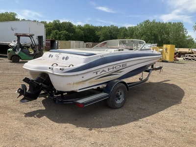 USED 2006 TAHOE TRACKER