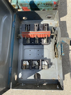 Used _UNKNOWN_ _UNKNOWN_ Switchgears Michigan US | Miedema Asset Management Group #1402553