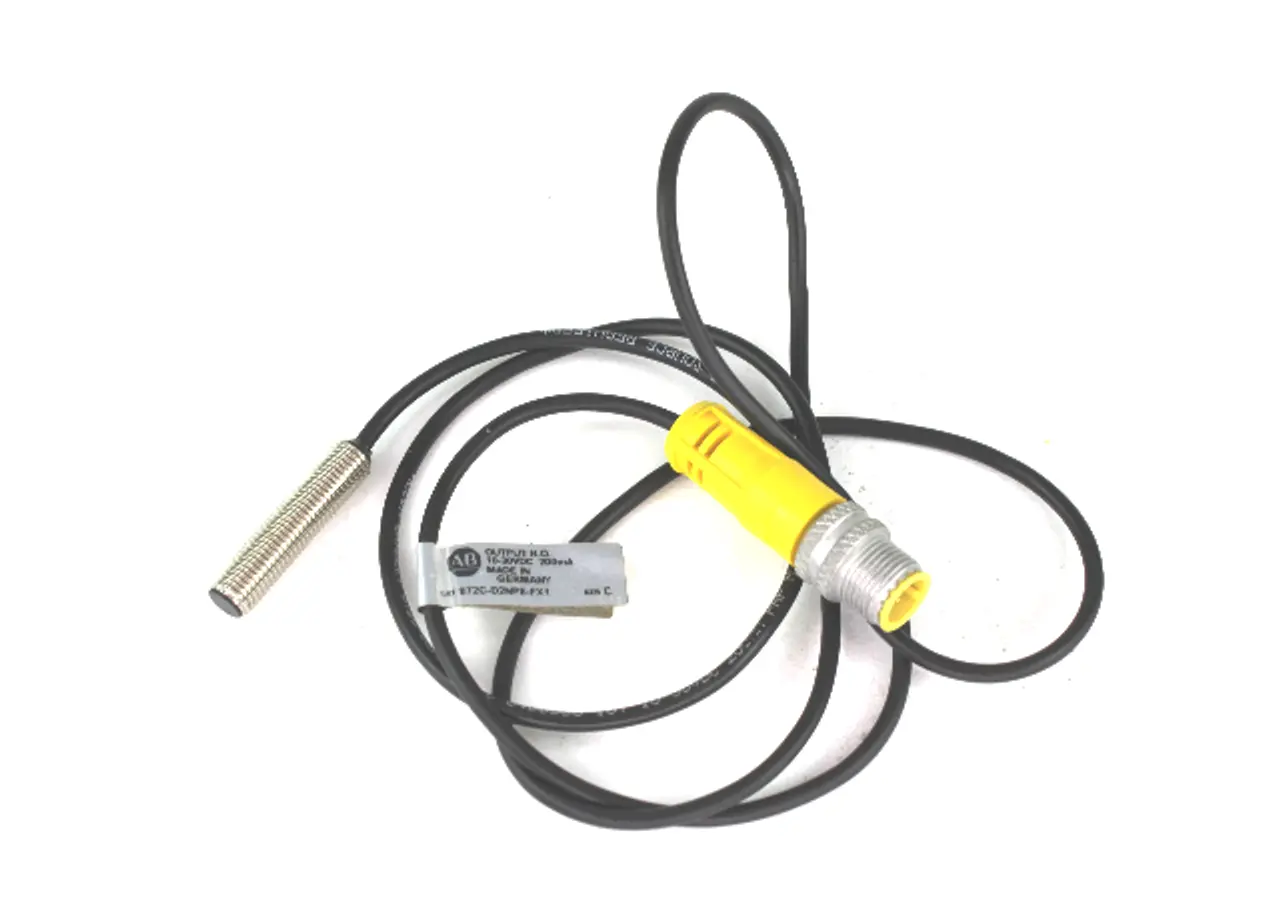 NEW ALLEN BRADLEY 872C-D2NP8-FX1