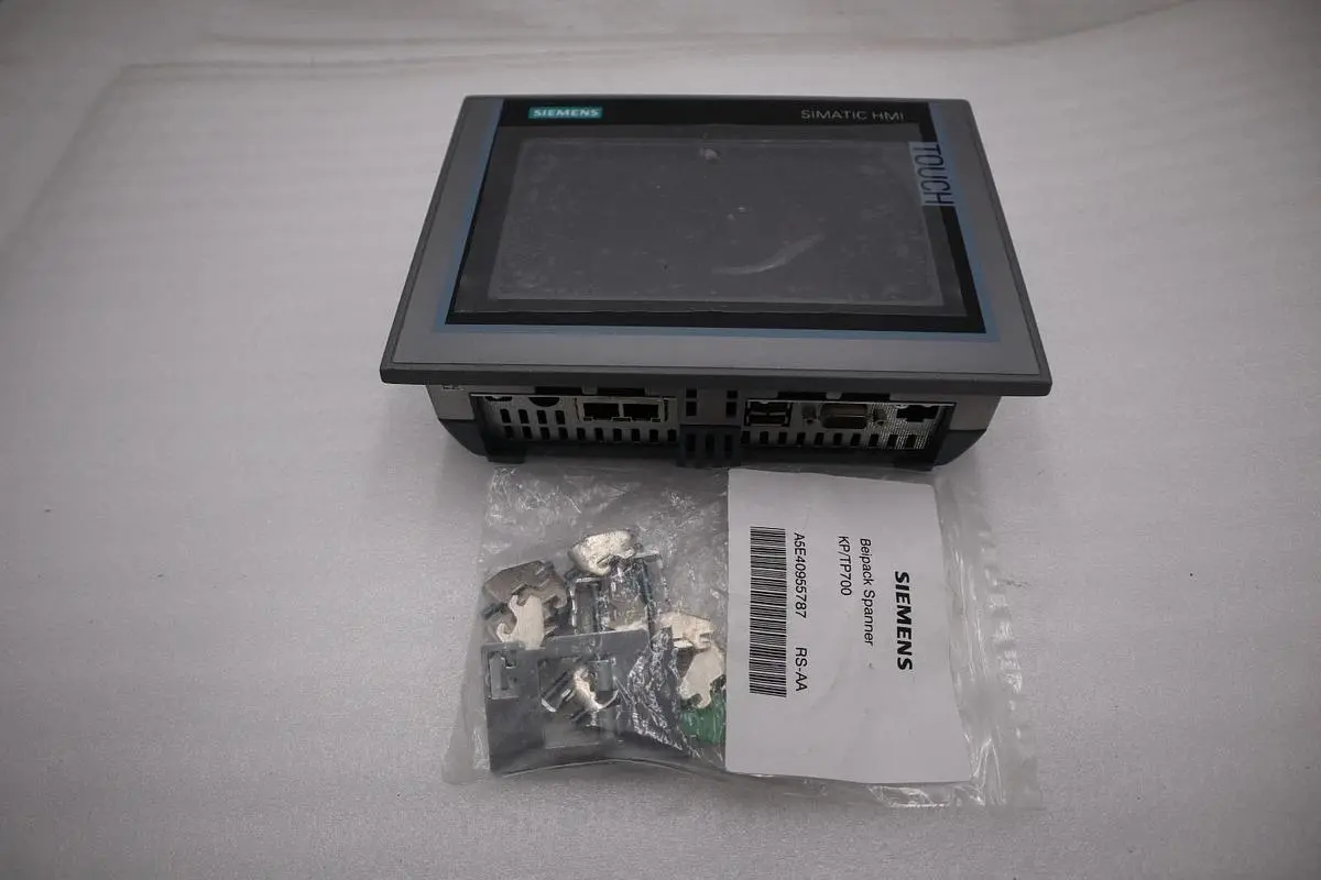 Siemens 6AV2 124-0GC01-0AX0 Comfort Operator Interface Panel NEVER USED #H988 4025515079026