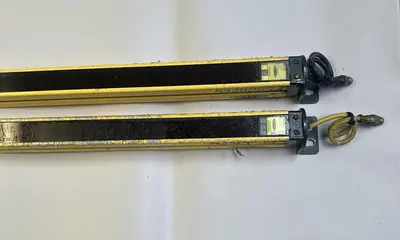 USED BANNER SLSCE14-600P8/SLSCR14-600P8