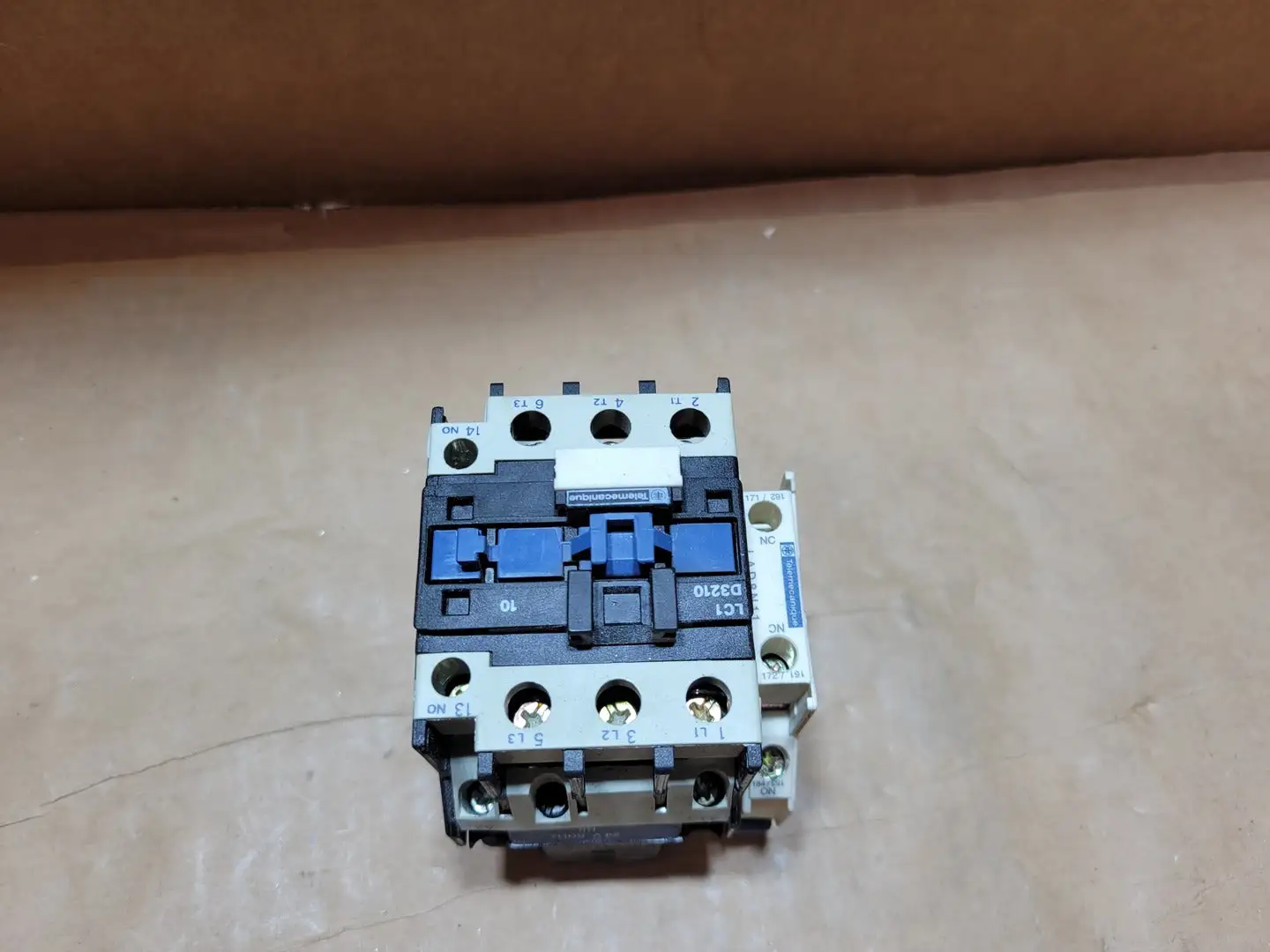 Used TELEMECANIQUE LC1D3210 Switchgears British Columbia CA | Lenmark #835669