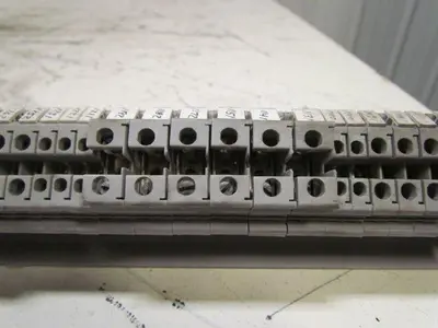 Phoenix Contact 35mm Din Rail Mount Terminal Blocks 48"Long 74 Componets