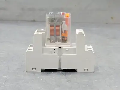 USED ABB CR-M024AC2L & CR-M3SS