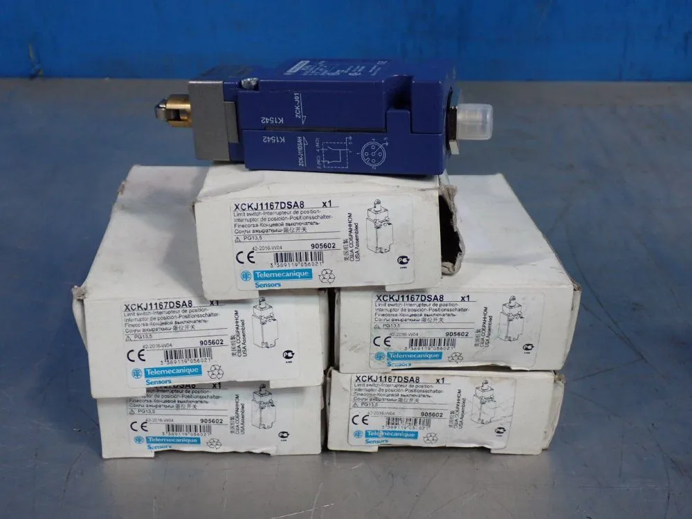 Used TELEMECANIQUE XCKJ1167DSA8 Relays & Switches Ohio US | HGR 24 #915932