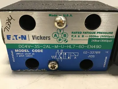 USED VICKERS DG4V-3S-2AL-M-U-HL7-60-EN490