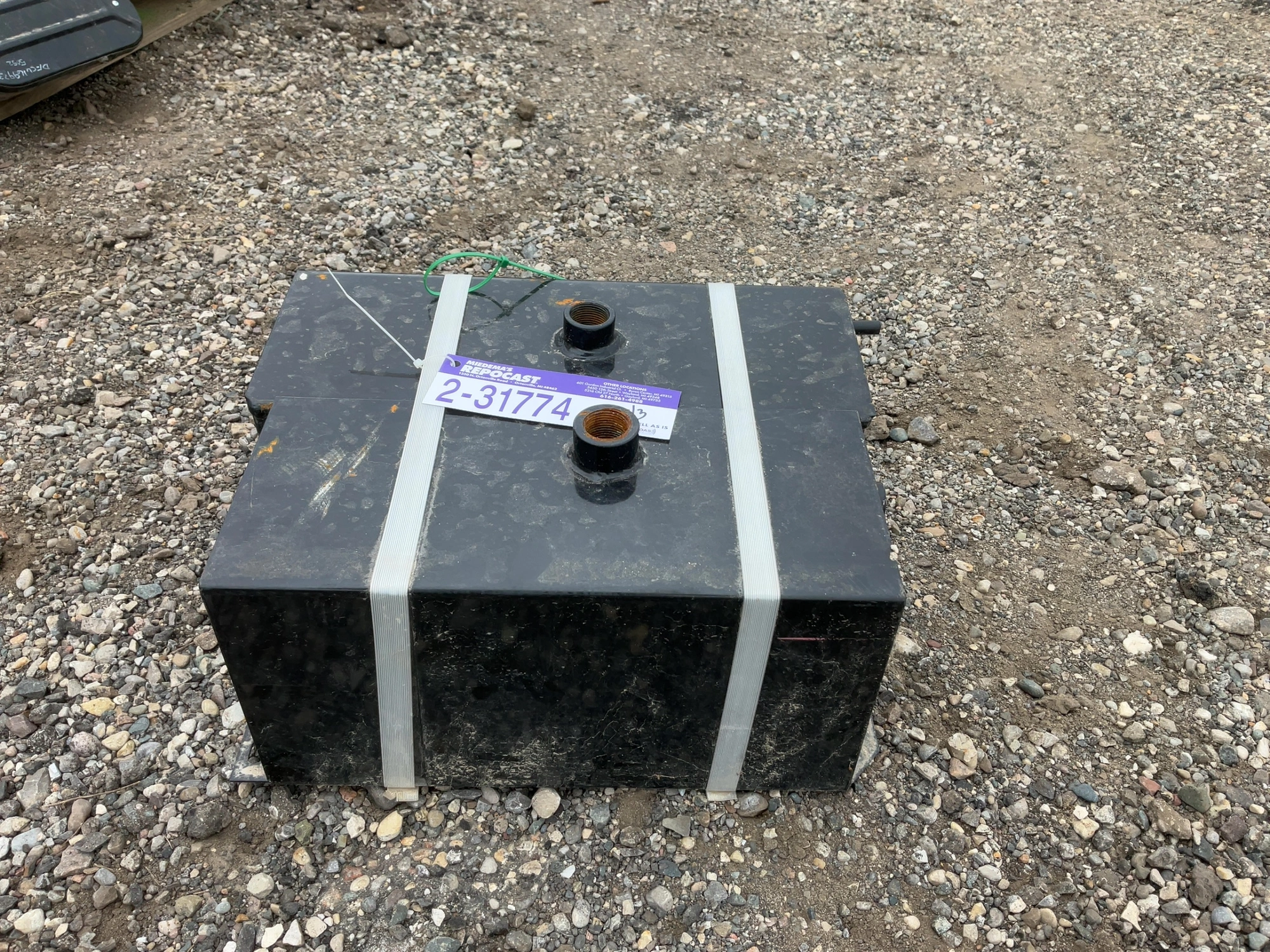Used LOT OF (2) MINI EXCAVATOR HYDRAULIC TANKS Construction Equipment Parts Michigan US | Miedema Asset Management Group #1579267