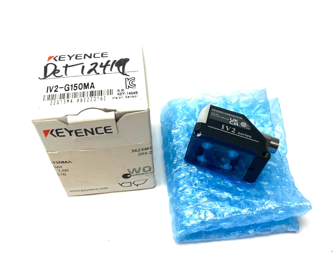 USED KEYENCE VISION SENSOR HEAD NARROW FOV, MODEL MONOCHROME AF TYPE