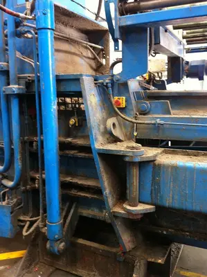 USED BOLLEGRAFF PRESS BALER