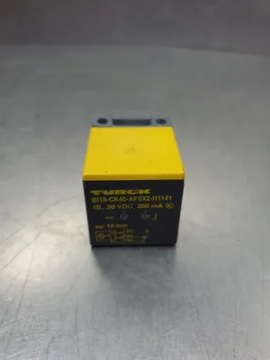 TURCK Bi15-CK40-AP6X2-H1141 10-30VDC Proximity Switch. 5D