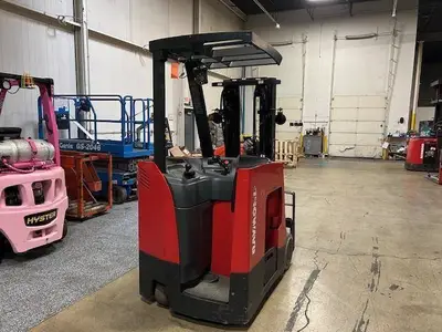 Used 2019 RAYMOND 415C30TT 3-Wheel Stand up Electric Counterbalance Forklifts Illinois US | Somerset Equipment Sales #1546212