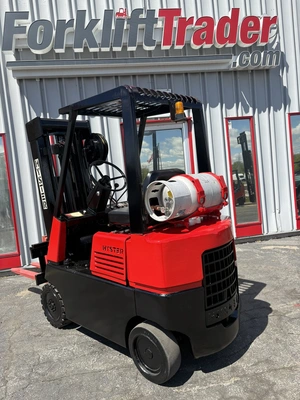 USED 1999 HYSTER S40E