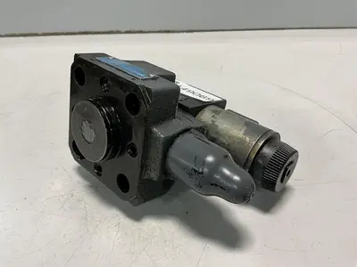 USED VICKERS DG4V-3S-2AL-M-U-HL7-60-EN490