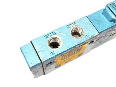 Used Mac Valves 811C-PM-601B-152 Solenoid Valves Michigan US | Maverick Industrial Sales #1495520