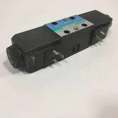 USED VICKERS DG4V-3S-33C-M-U-H5-60