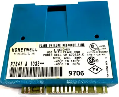 USED HONEYWELL RM7897A2002 BURNER CONTROL UNIT R7847 A 1033 AMPLIFIER