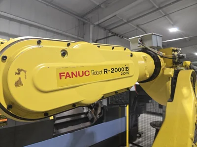 2012 Fanuc Robot R-2000i6 210FS Robotic Arm System w/ Camera System, Pallet Supports, Controllers,