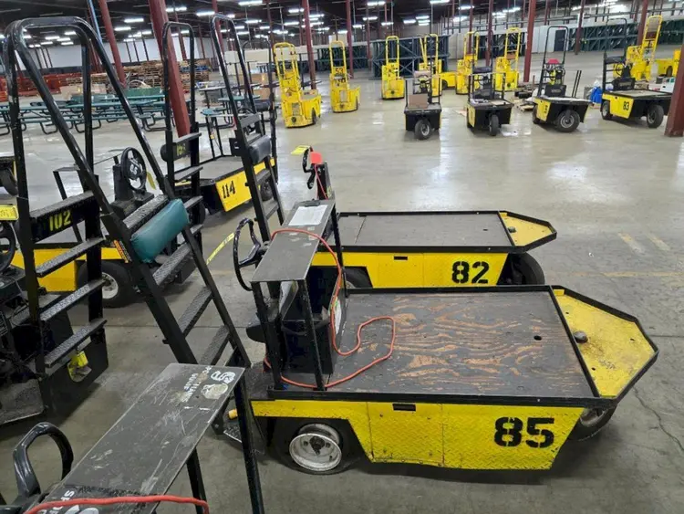 Used EZ-GO XI - 640 Maintenance Carts Ohio US | Yoder Brothers machinery #397502