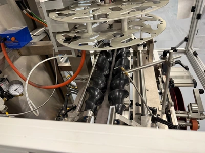 Used _UNKNOWN_ _UNKNOWN_ Cappers Tamper Evident - Neck Banders Rhode Island US | Federal Equipment Company #1344578