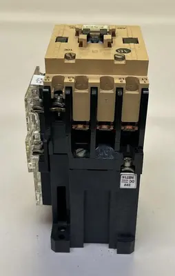 USED ALLEN-BRADLEY 100-A30NZ*3