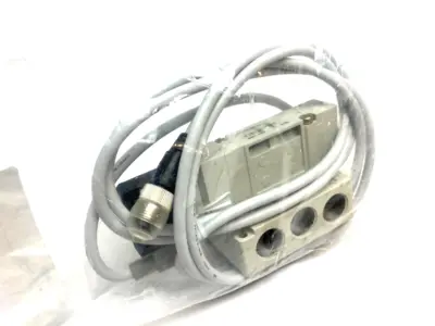 USED SMC 2-POSITION SINGLE SOLENOID VALVE 4/5 PORT