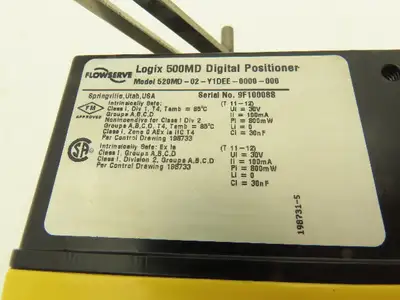 Flowserve Logix 500MD Pneumatic Single Acting Digital Valve Positioner 30V Gauge