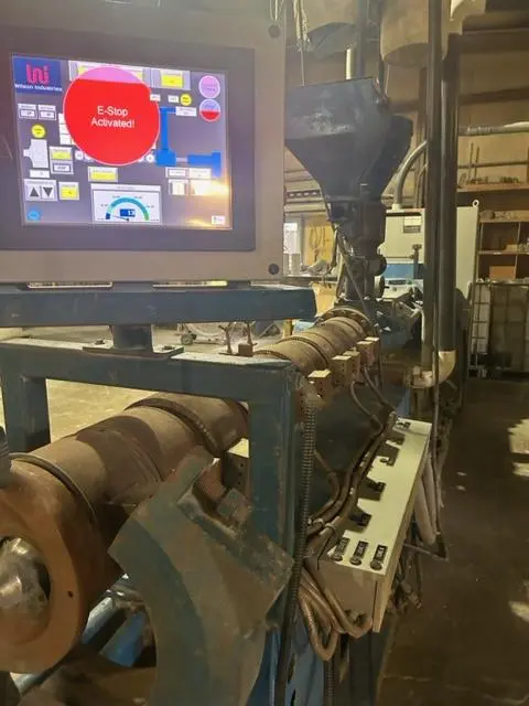 Used KRAUSS MAFFEI KMD-125 Extruders Florida US | ESCOBAR TRADING, INC. #202880