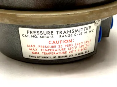 603A-5 | Dwyer  Pressure Gauge Range 0-25" w.c. 20psig - New