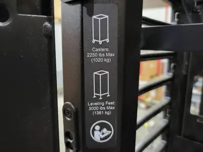 USED SCHNEIDER ELECTRIC AP7581