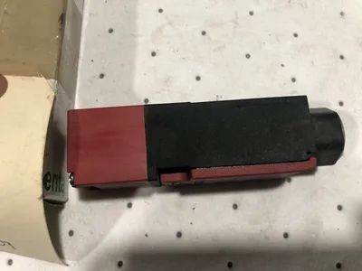 Telemecanique XCSPA593 Preventa XCS Safety Interlock Switch-NIB