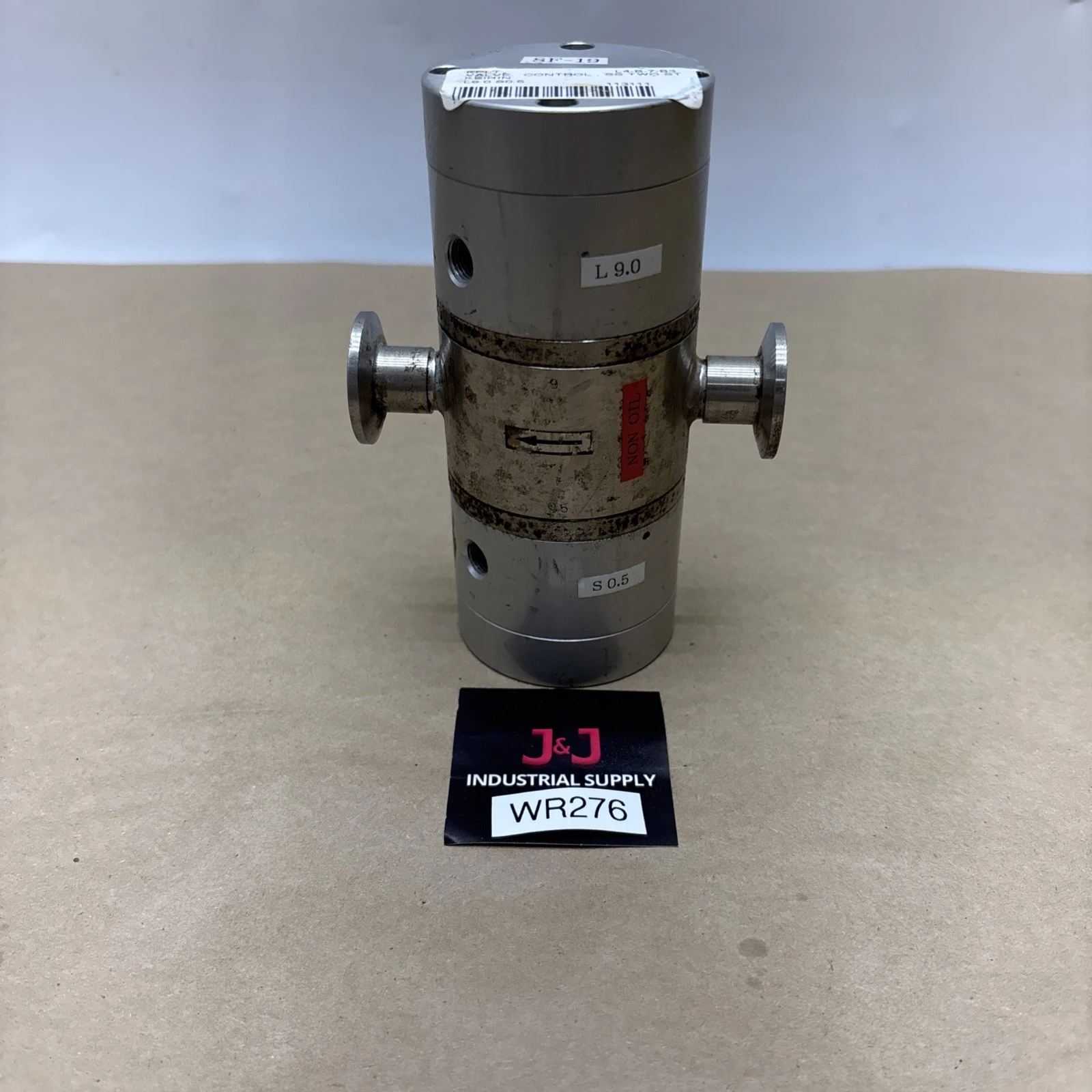 Lot Of 5 USED/FUiJIKIN HYDRAULICS PNEUMATIC AIR VALVE,ALL USED,SHELF WEAR.
