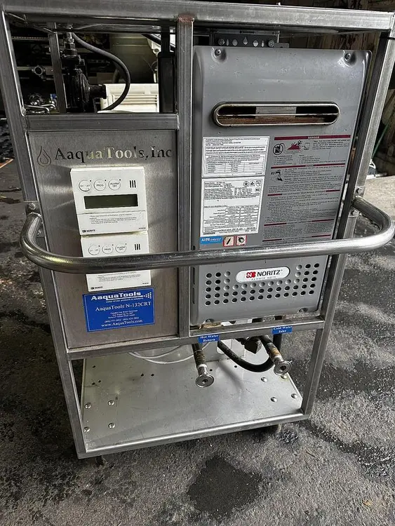 Used AQUATOOLS N-132CRT Water Heaters Oregon US | Ager Tank & Equipment Co. #1060557