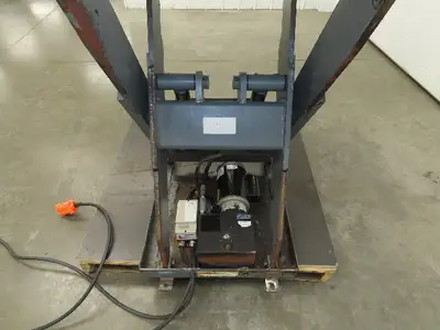 Used PENTALIFT _UNKNOWN_ Misc Lifts Indiana US | Arrow Industrial #1367358